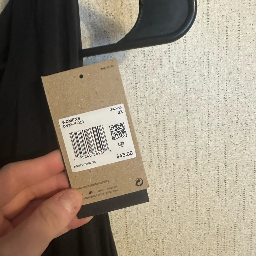 Nike One PLUS SIZE Women’s Dri-FIT Luxe Tank Top: BLACK:  NWT: SZ 3X - Picture 4 of 6